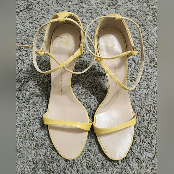 Giuseppe Zanotti Vernice Sandals Size 38 - Picture 4 of 8